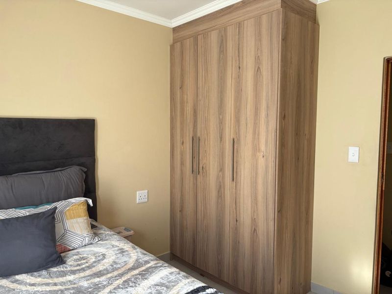 Immaculate 3-Bedroom Family Home for Sale in Arcata, Phase 4, Bloemspruit - Photo 8