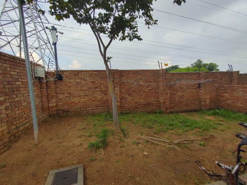 Reduced! 2-Bedroom Apartment for Sale – Villa Bianco, Amberfield, Centurion  Transfer Costs Included | Secure Estate Living | Excellent Investment Opportunity - Photo 10