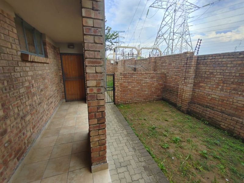 Reduced! 2-Bedroom Apartment for Sale – Villa Bianco, Amberfield, Centurion  Transfer Costs Included | Secure Estate Living | Excellent Investment Opportunity - Photo 9