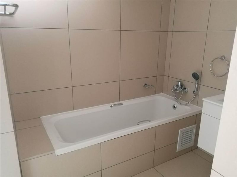 1 Bedroom and 1 Bathroom apartment for sale in boksburg - Photo 9
