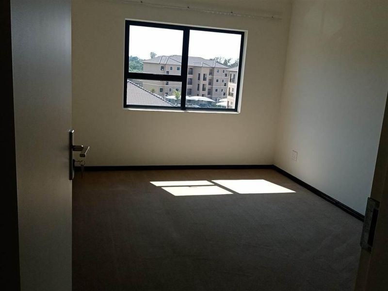 1 Bedroom and 1 Bathroom apartment for sale in boksburg - Photo 6