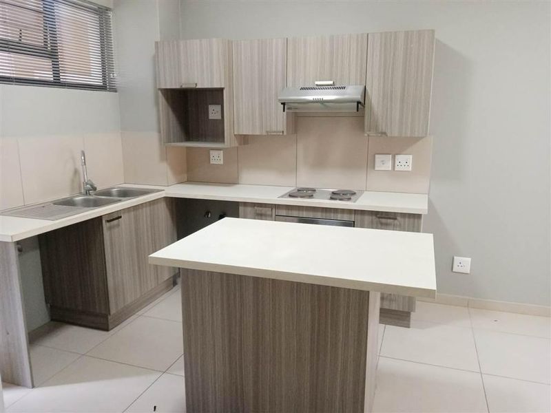 1 Bedroom and 1 Bathroom apartment for sale in boksburg - Photo 4