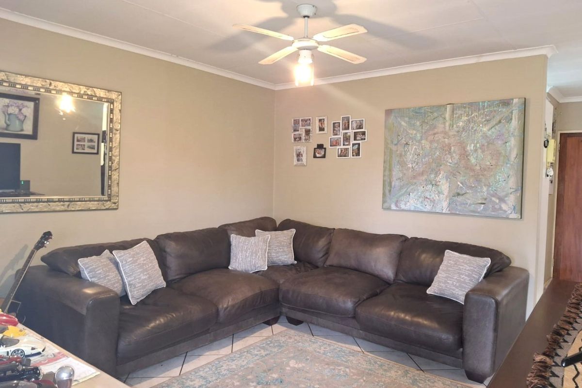 The Right Address – Highly Recommended! - Photo 3