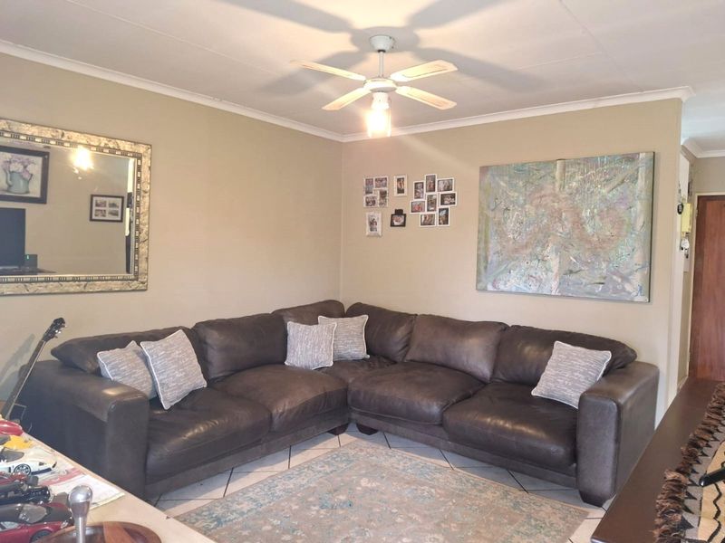 The Right Address – Highly Recommended! - Photo 3