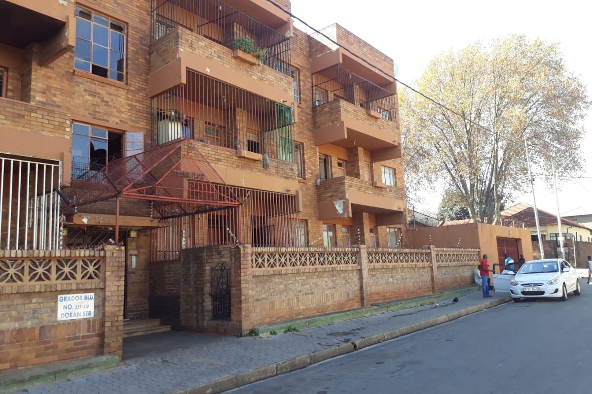 Priced to go! - Photo 2