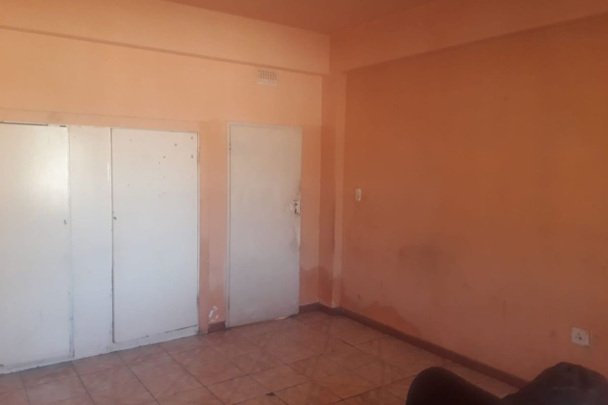 Priced to go! - Photo 4