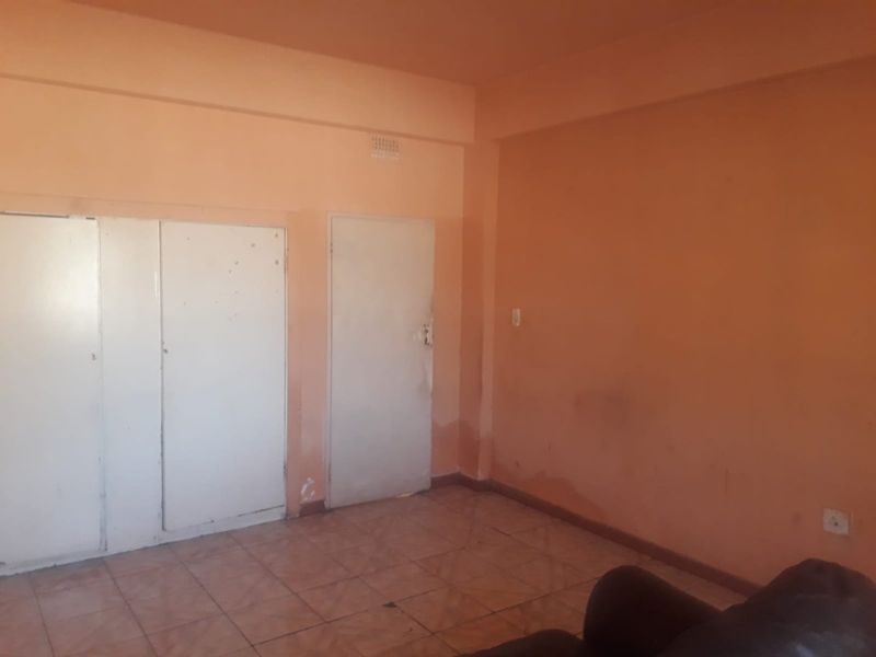 Priced to go! - Photo 4