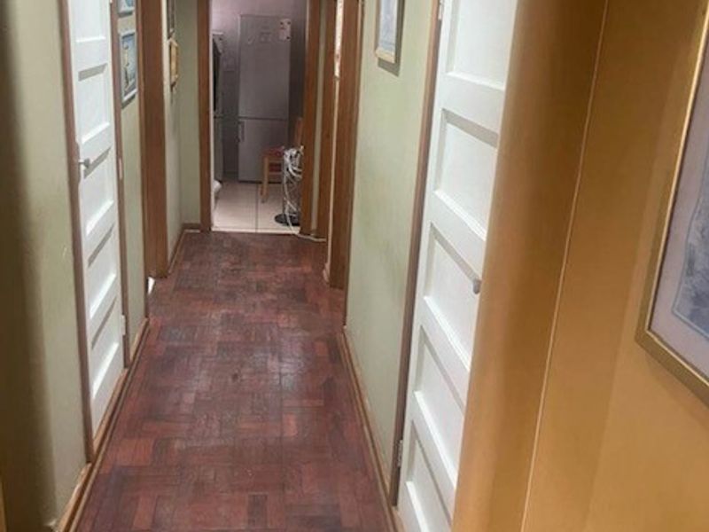 Cozy 2-Bedroom Apartment with Modern Features - Photo 7