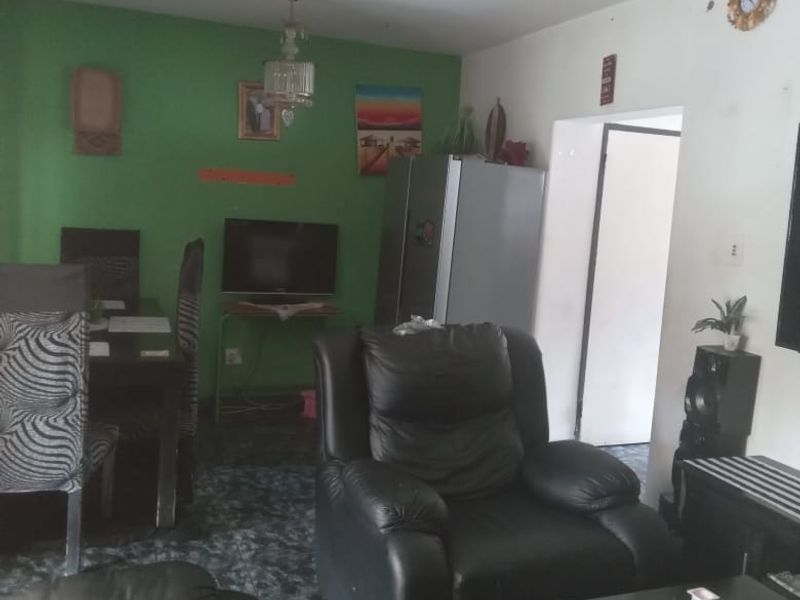 Charming 3-Bedroom Flat in Bezuidenhout Valley - Photo 6