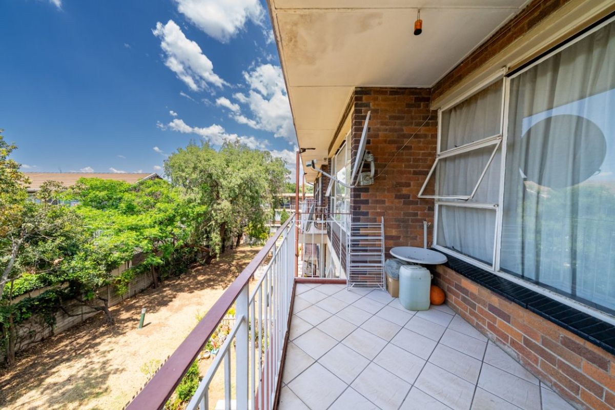 For Sale – 2 Bedroom Flat - Photo 4