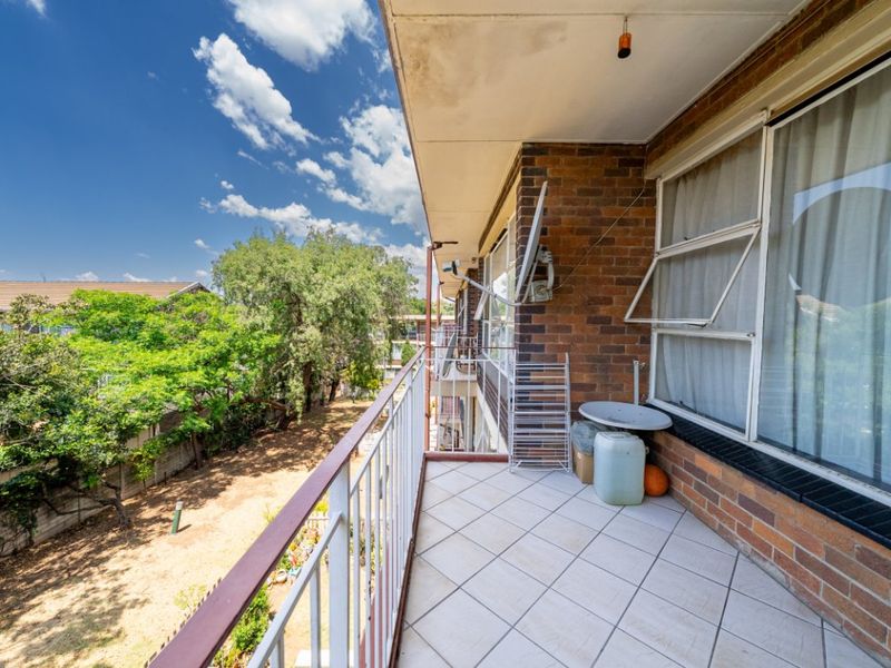 For Sale – 2 Bedroom Flat - Photo 4