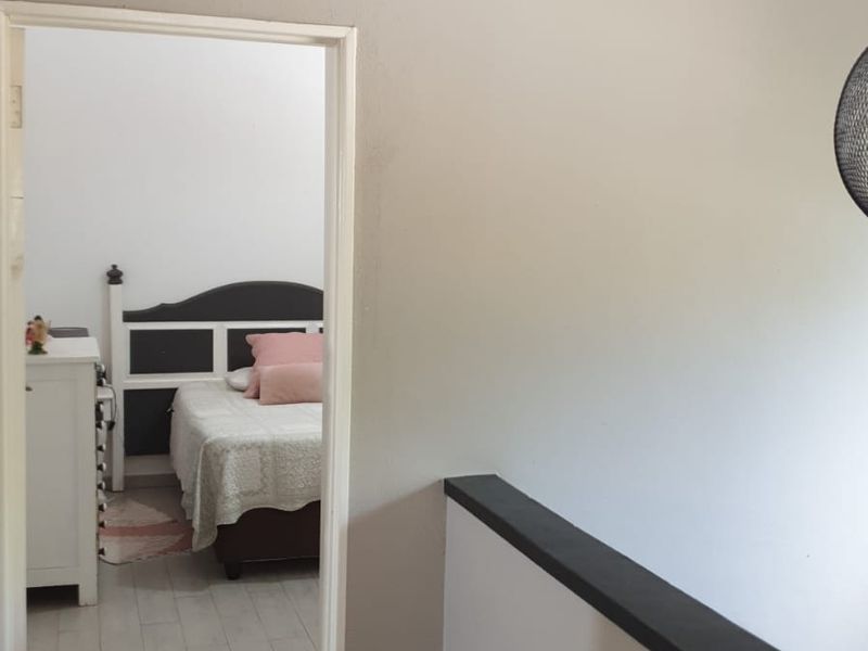 3 Bed House For Sale – Spacious, Secure & Convenient! - Photo 7