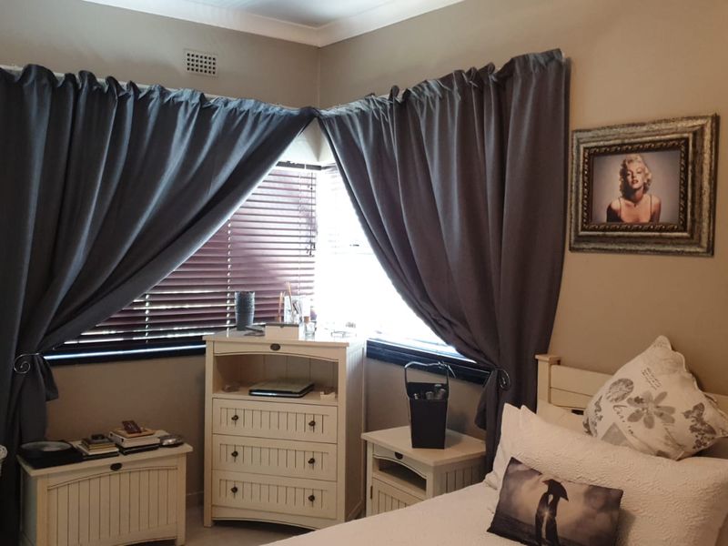 3 Bed House For Sale – Spacious, Secure & Convenient! - Photo 5