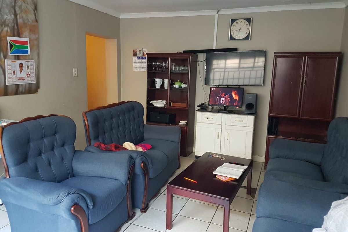 Fantastic Investment Opportunity in Troyeville! - Photo 2