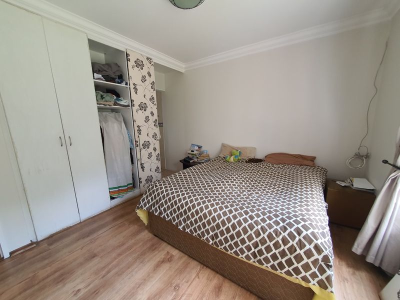 Spacious 2-Bedroom Unit with Study & Garden in Secure Complex - Photo 9