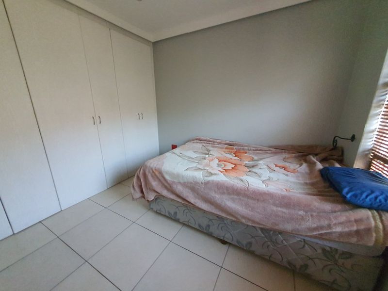 2 Bed Townhouse – Secure, Pet-Friendly Living with Spacious Layout - Photo 8