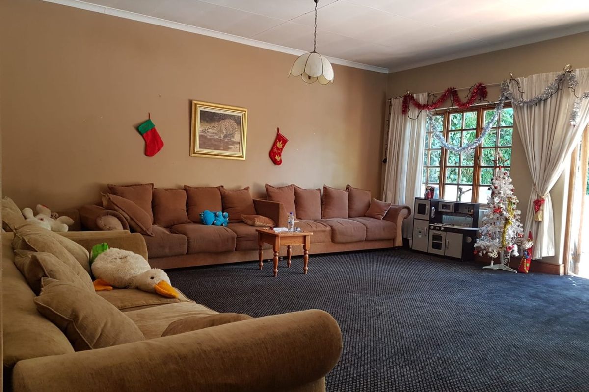 Explore luxury living at the heart of Kensington!  - Photo 3