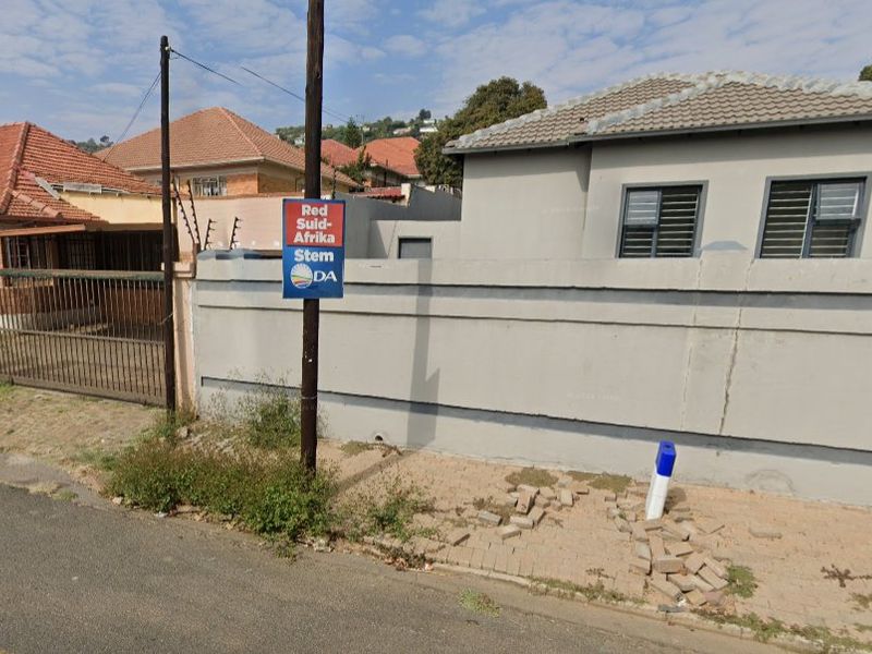 Charming 3-Bedroom Home for Sale in Orange Grove - Photo 2