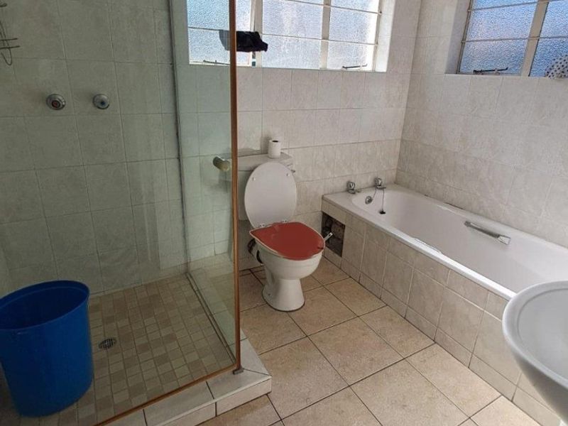 Spacious Family Home with Cottage for Sale in Kensington, Johannesburg - Photo 9