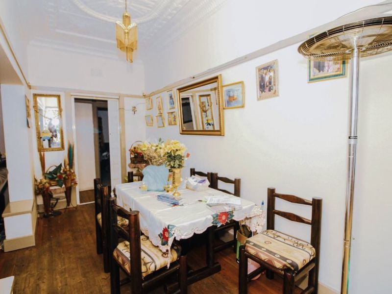 4 Bed House – Ideal Family Home with Pool & Flatlet - Photo 9