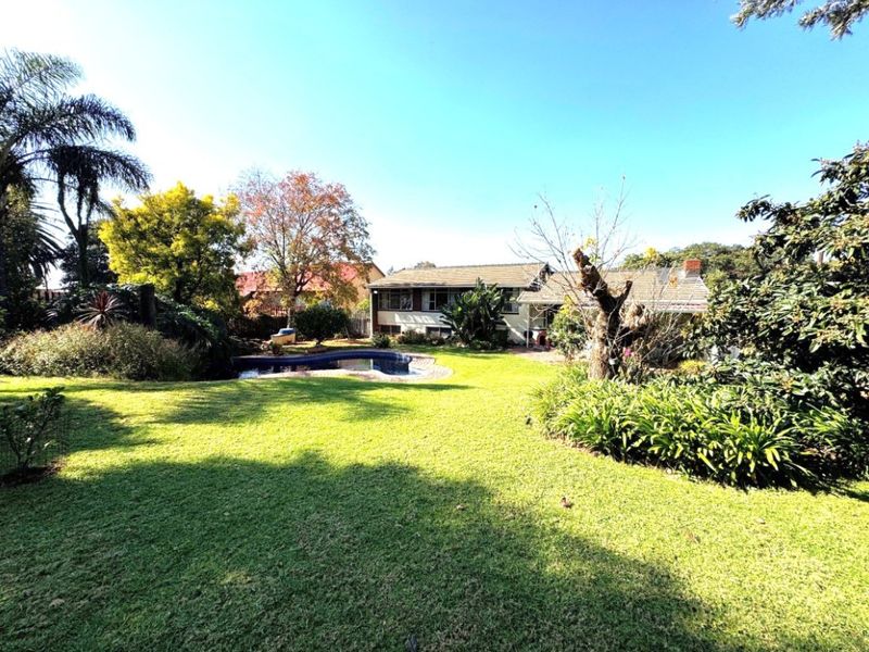 4 Bed House – Spacious Family Home with Pool and Lapa - Photo 3