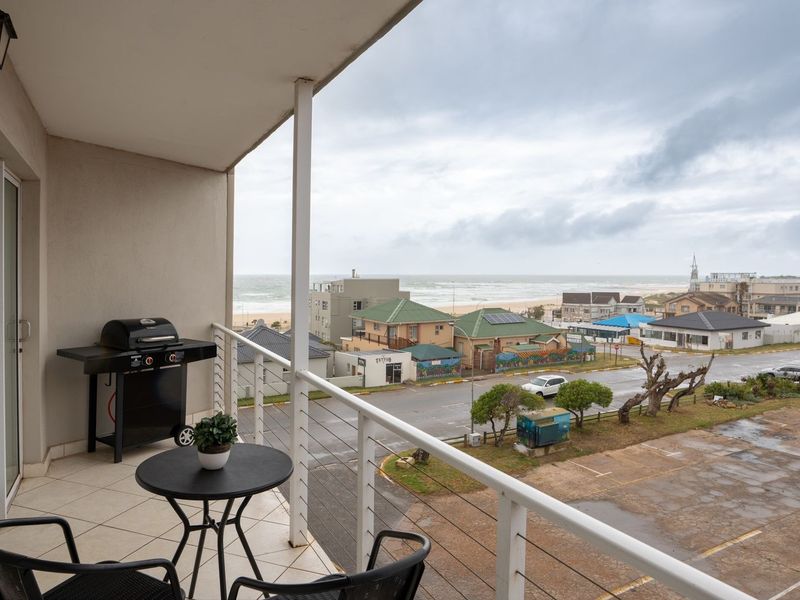 Modern Jeffreys Bay flat central living - Photo 2