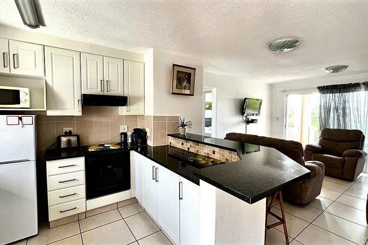 Beachfront Apartment In Uvongo - Photo 3