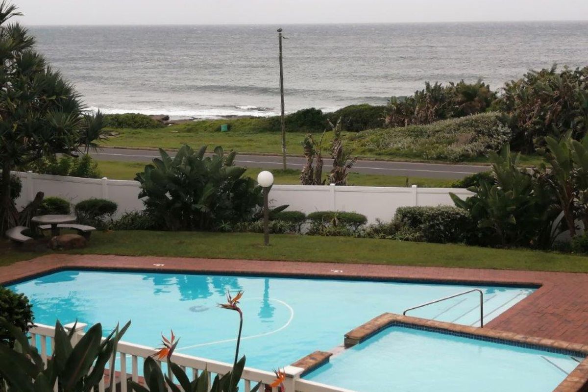 Beachfront Apartment In Uvongo - Photo 2