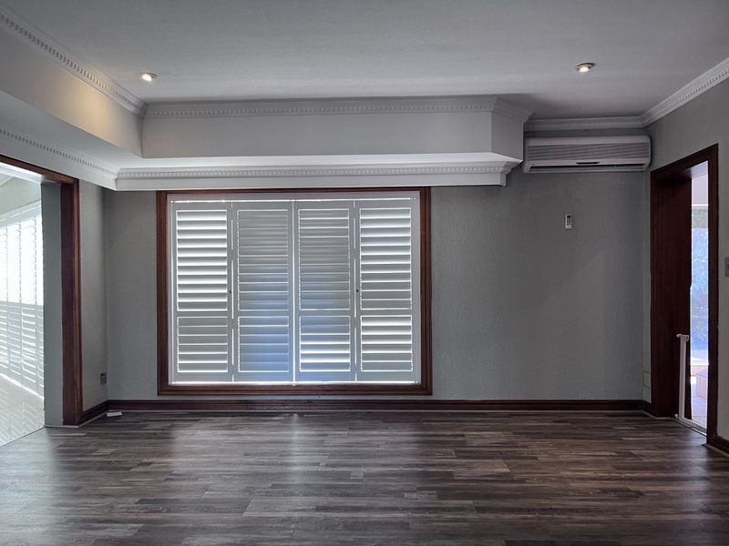 Brilliantly Understated, and it could be Yours! - Photo 6