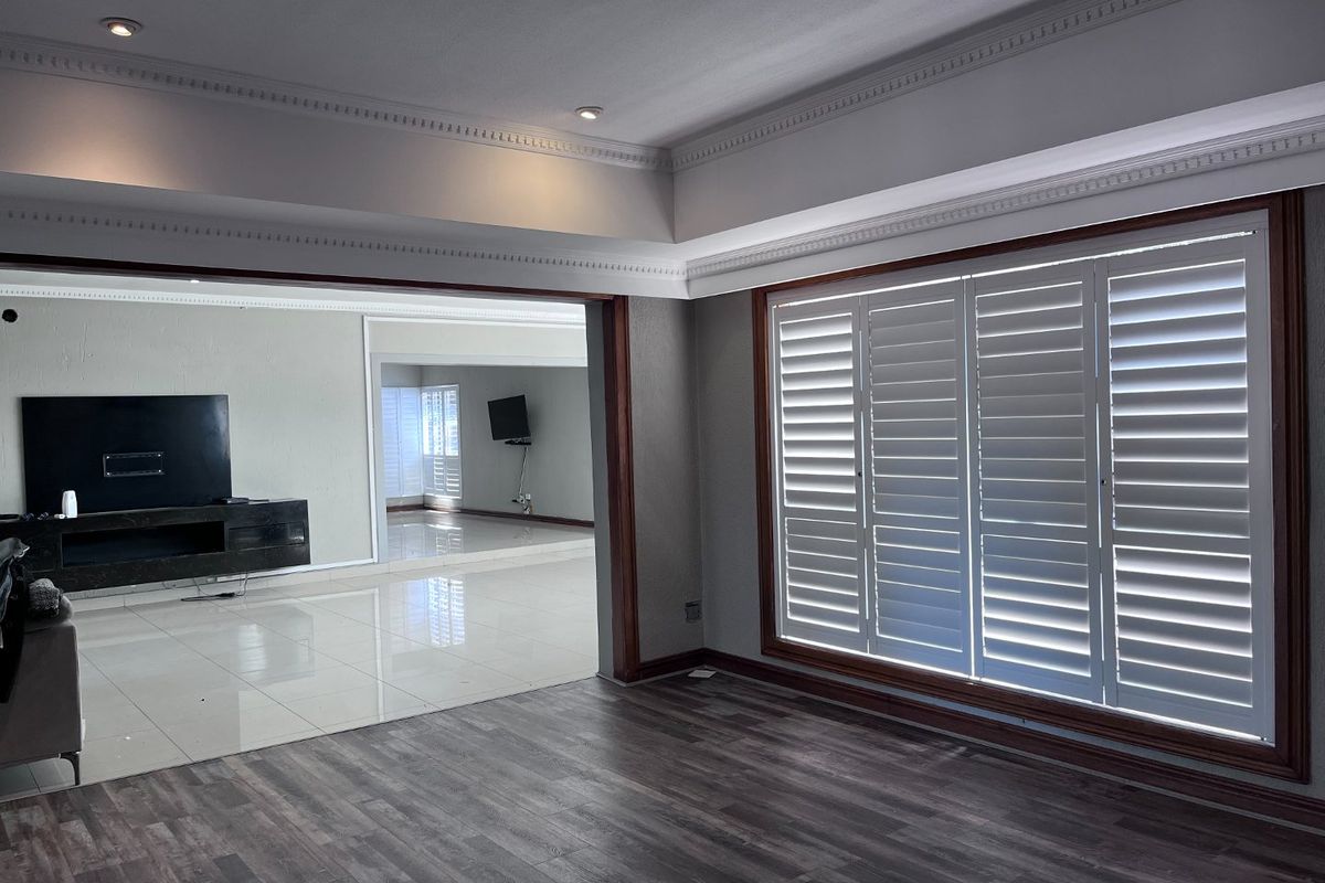 Brilliantly Understated, and it could be Yours! - Photo 5