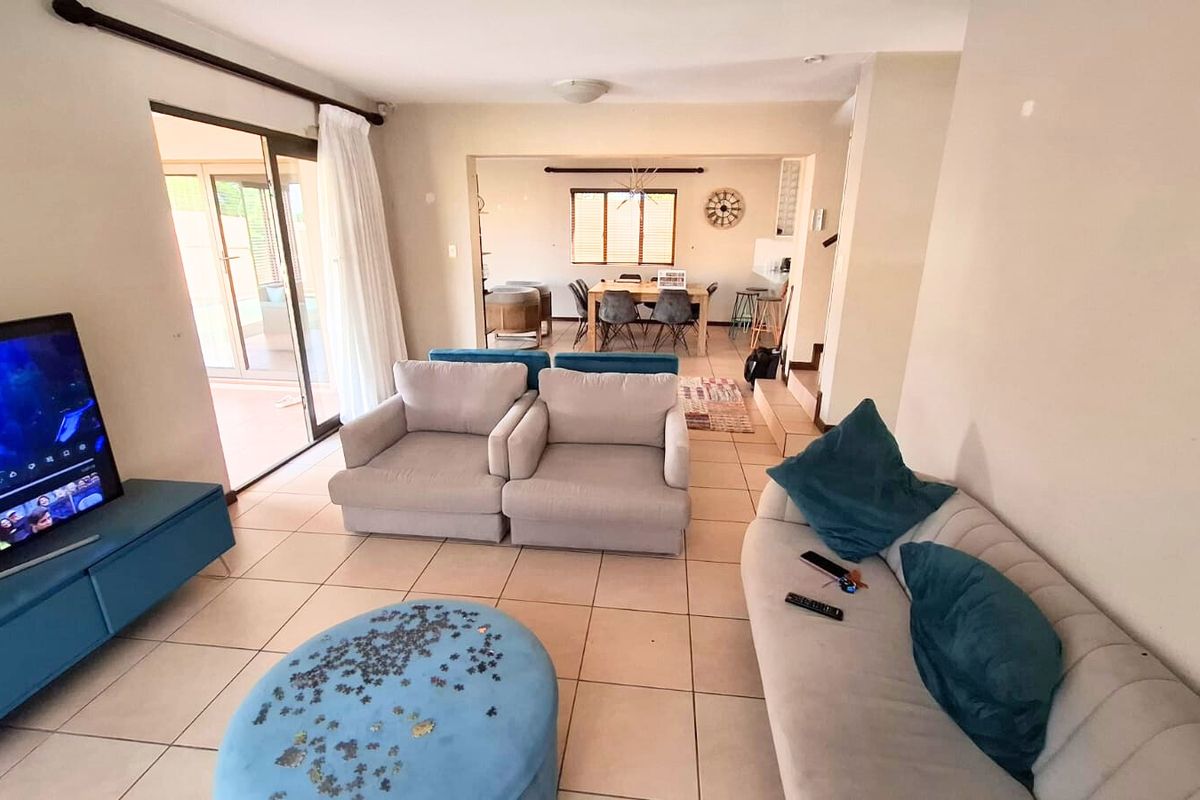 5-Bedroom, 3.5-Bathroom Family Home for Sale in Sumatra Estate, Midrand - Photo 2