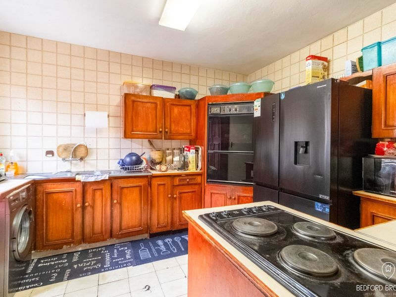 Modern 3-Bedroom Townhouse To Rent in Secure Lyngate Complex - Photo 5