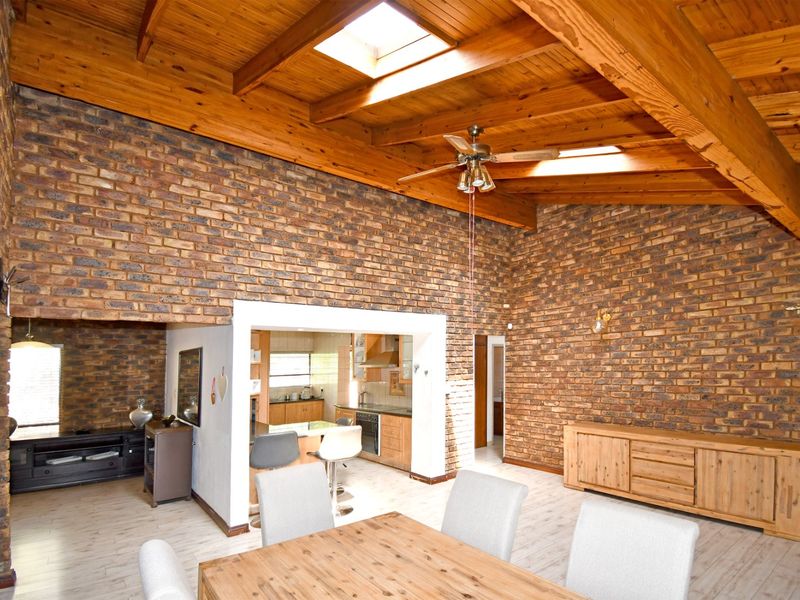 Home Business Potential, Separate Flatlet!  - Photo 9