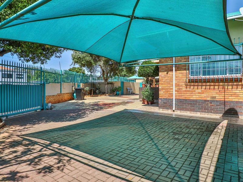 Versatile Family Home with Income Potential and Exceptional Space. - Photo 5