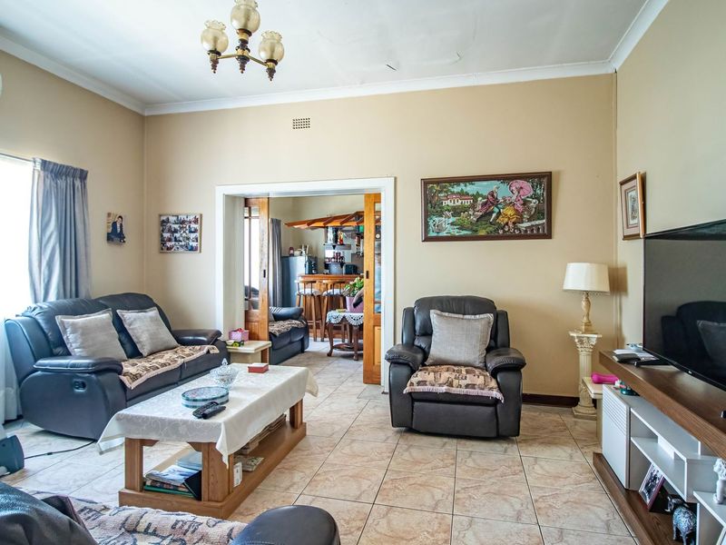 Versatile Family Home with Income Potential and Exceptional Space. - Photo 7