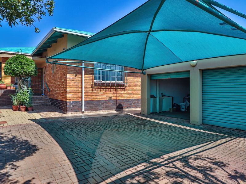 Versatile Family Home with Income Potential and Exceptional Space. - Photo 4