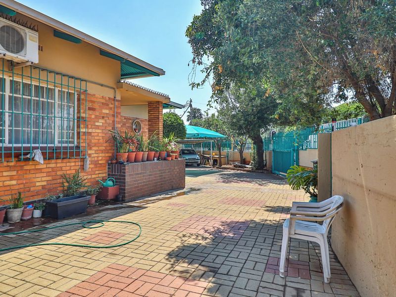 Versatile Family Home with Income Potential and Exceptional Space. - Photo 2