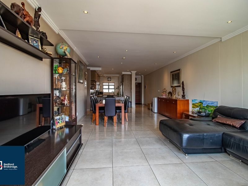 Modern North-Facing 2-Bedroom Apartment For Sale - Photo 9