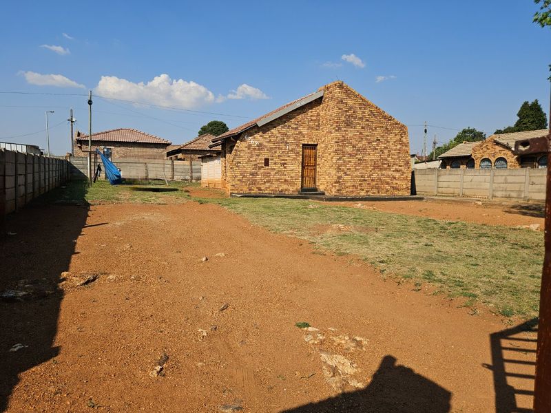 3 Bedroom house for sale  - Photo 2