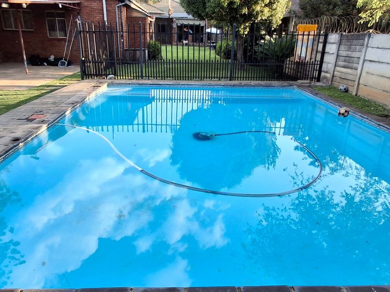 SPACIOUS 3 BED HOUSE FOR SALE - Photo 4