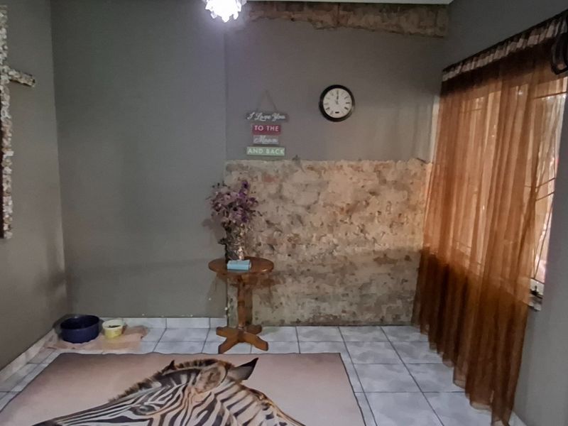 SPACIOUS 3 BED HOUSE FOR SALE - Photo 6