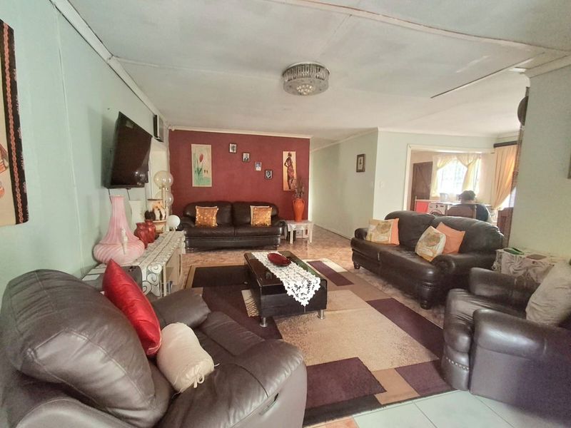 5 Bedroom house for sale in Dawn - Photo 6