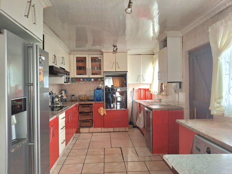 5 Bedroom house for sale in Dawn - Photo 5