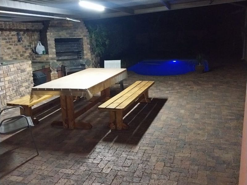 "3-bedroom home for sale in a sought-after area of Old Vaalpark." - Photo 10