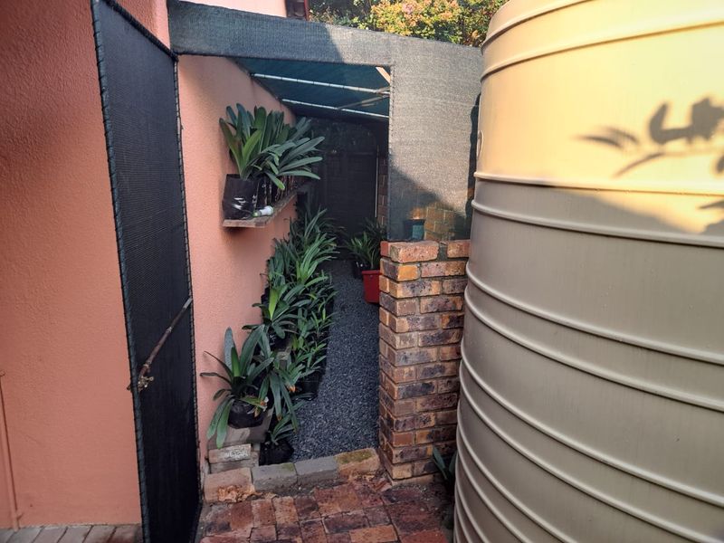 "3-bedroom home for sale in a sought-after area of Old Vaalpark." - Photo 7