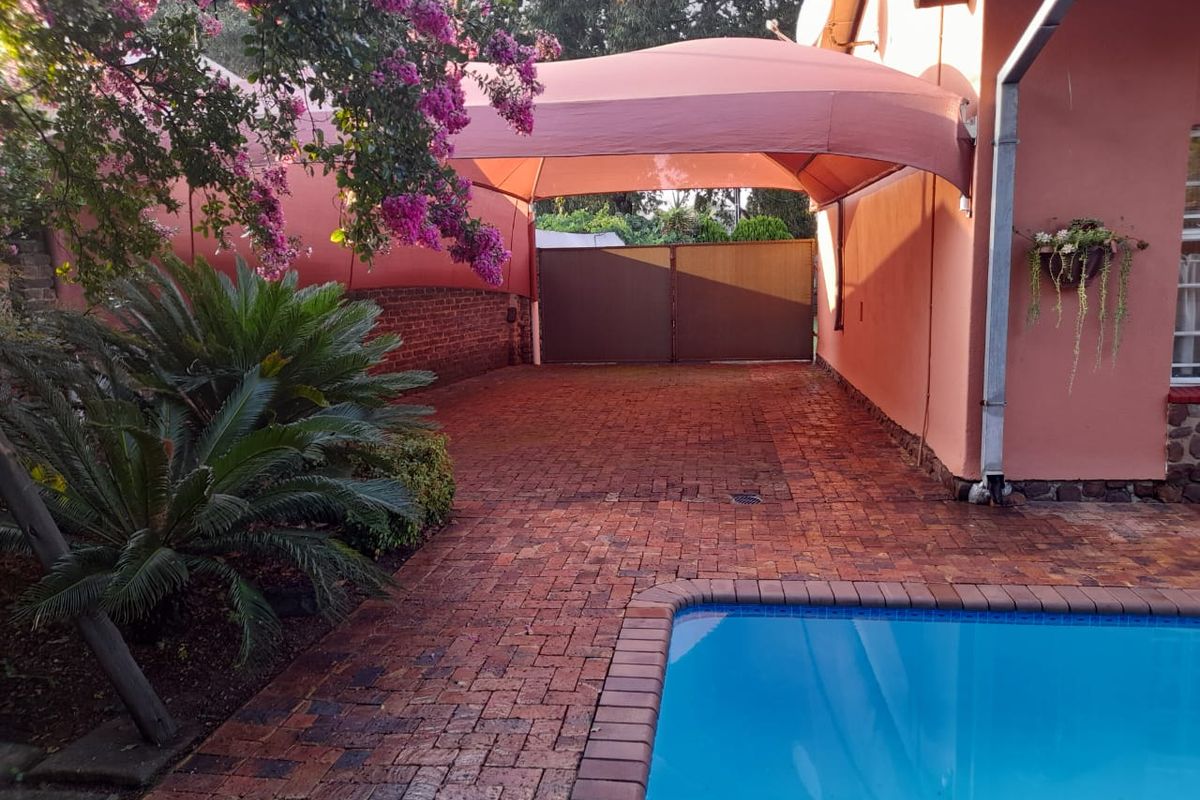 "3-bedroom home for sale in a sought-after area of Old Vaalpark." - Photo 3