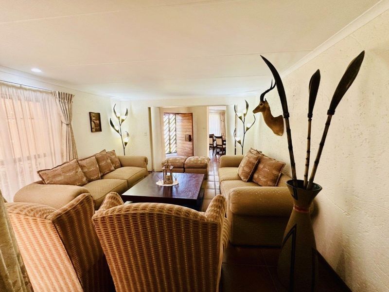 3 Bedroom House for Sale - Photo 3