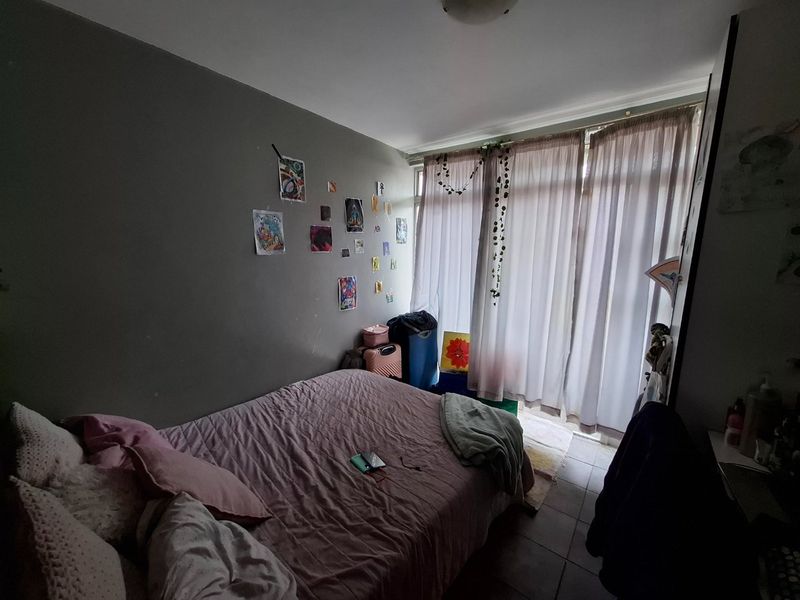 Spacious 2-Bedroom Unit with Modern Amenities in Hillcrest - Photo 6