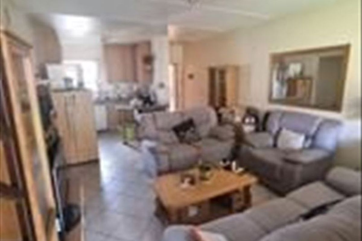 What a Buy - Photo 2