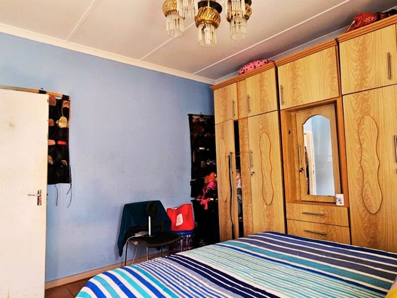 Exclusive Mandate : Charming 2-Bedroom Simplex in a Tranquil Complex - Photo 10